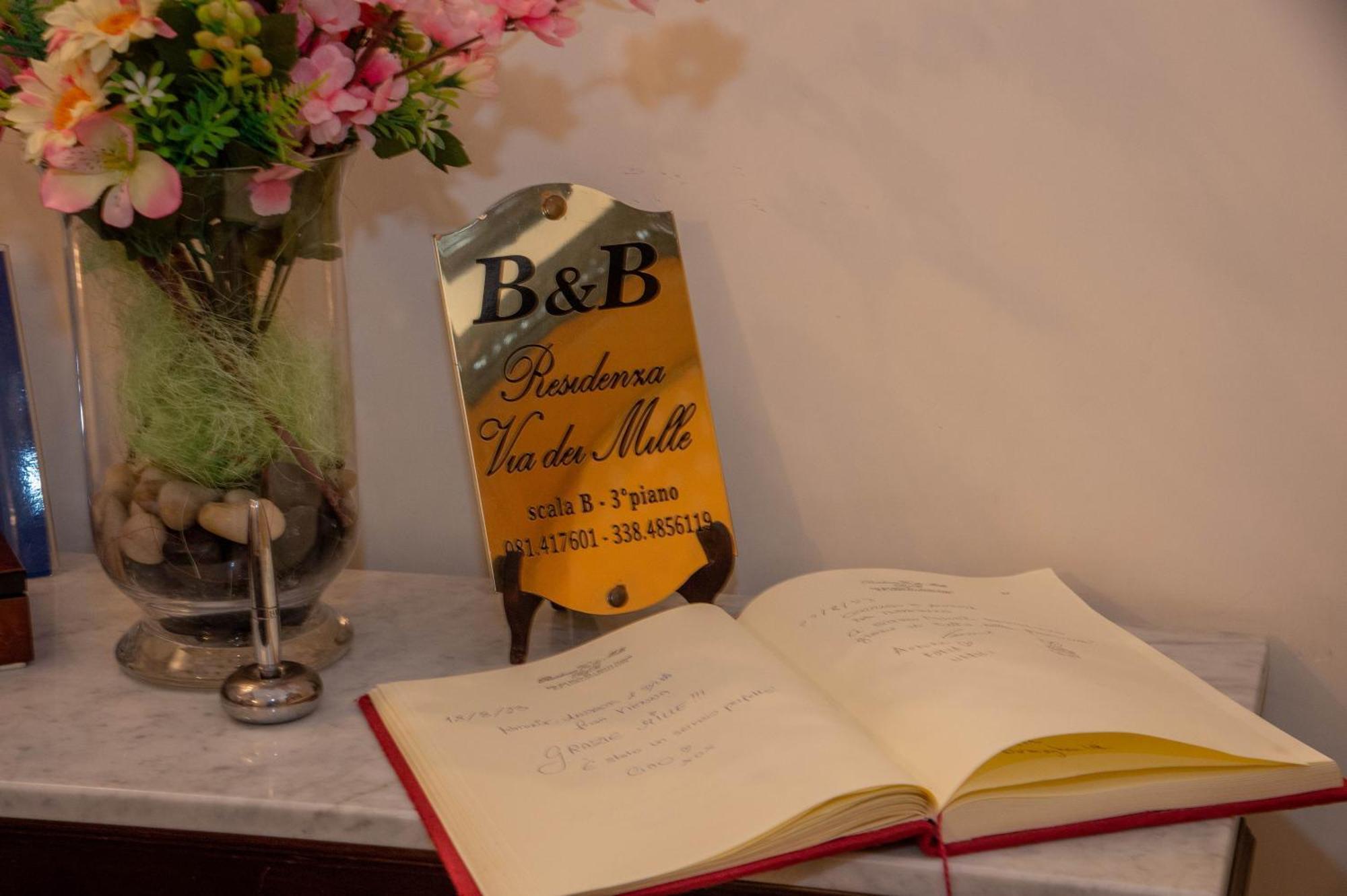 B&B Residenza Via Dei Mille Napoli Eksteriør billede