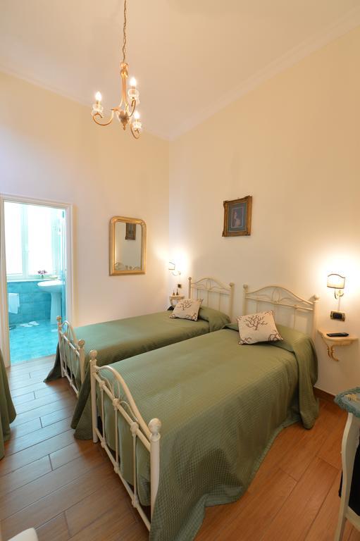 B&B Residenza Via Dei Mille Napoli Eksteriør billede