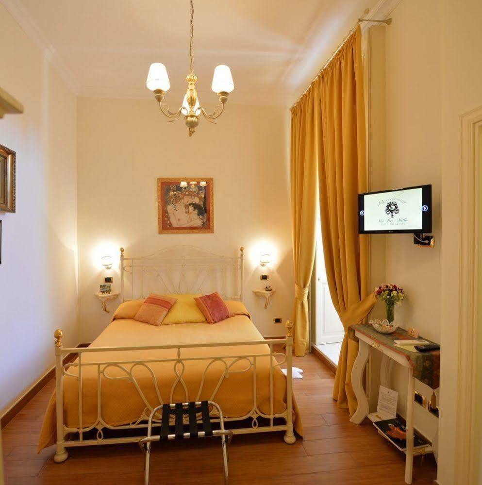 B&B Residenza Via Dei Mille Napoli Eksteriør billede